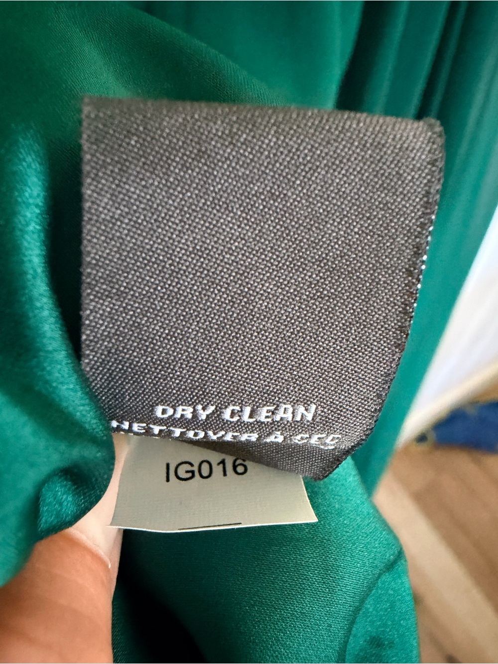 Vera Wang Emerald Green Ruched V-Neck Sleeveless Chiffon Gown NWT Dress - Picture 12 of 14